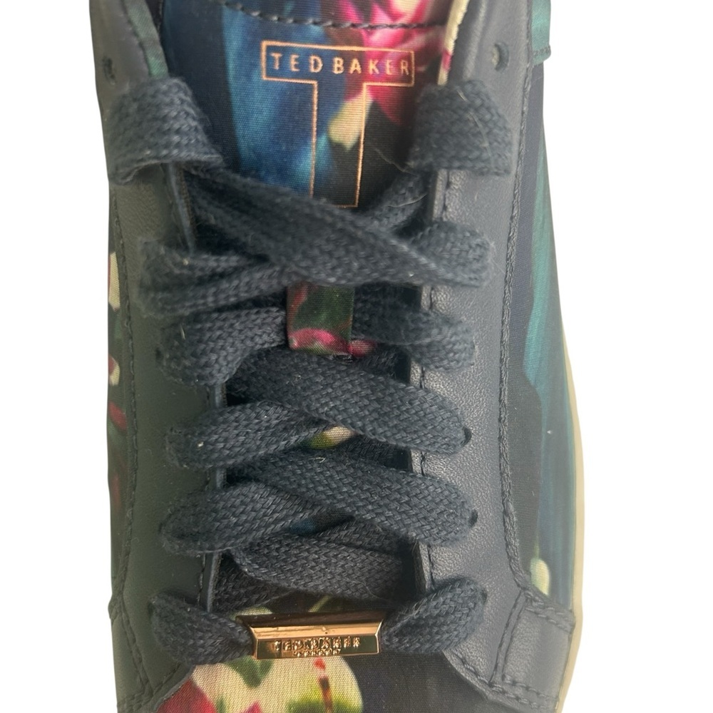 Ted Baker London EYEWC Floral Lace Up Sneaker Women's 7/38 Preppy Chic - Picture 4 of 16